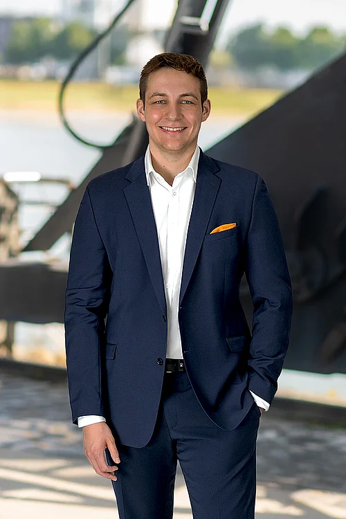 Vollbild-Portrait: Jonas Baldsiefen - lta.