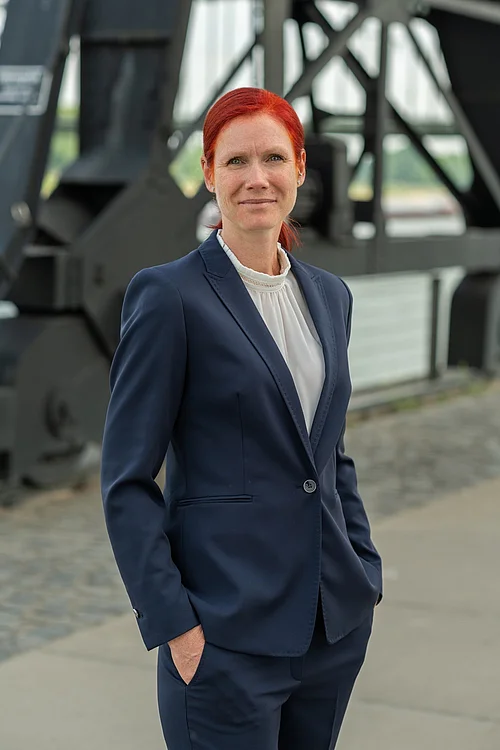 Vollbild-Portrait: Ina Probst - lta.