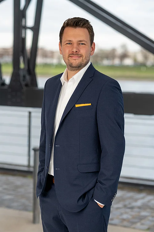 Vollbild-Portrait: Michel Burgmer - lta.