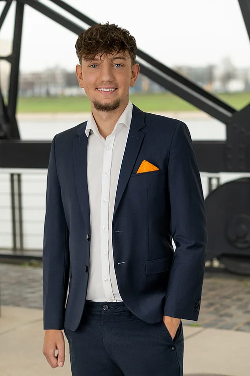 Vollbild-Portrait: Anton Zimmermann - lta.